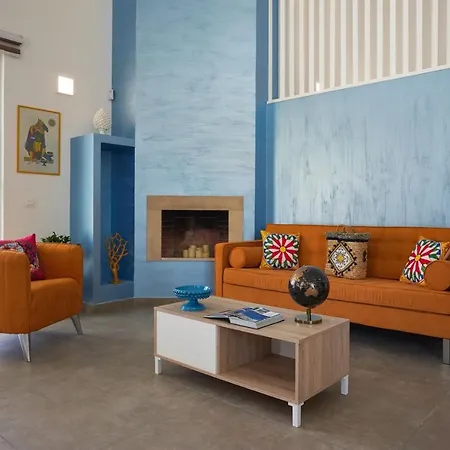 Shamsi - Heated Pool And At 70mt 别墅 *